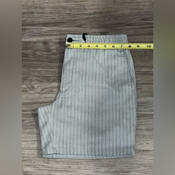 Topman skinny stripe shorts in gray - Picture 4 of 6